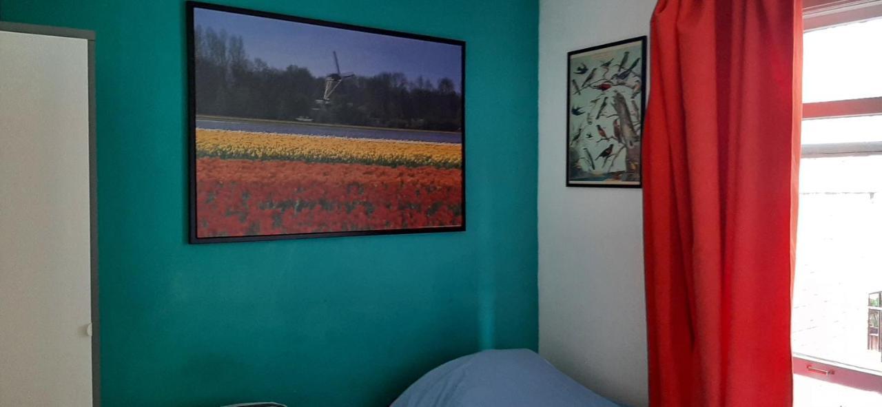 Nicole, Not For Parties, Not A Hotel, Room With Shared Bathroom, No Kitchen Amsterdam Exterior foto
